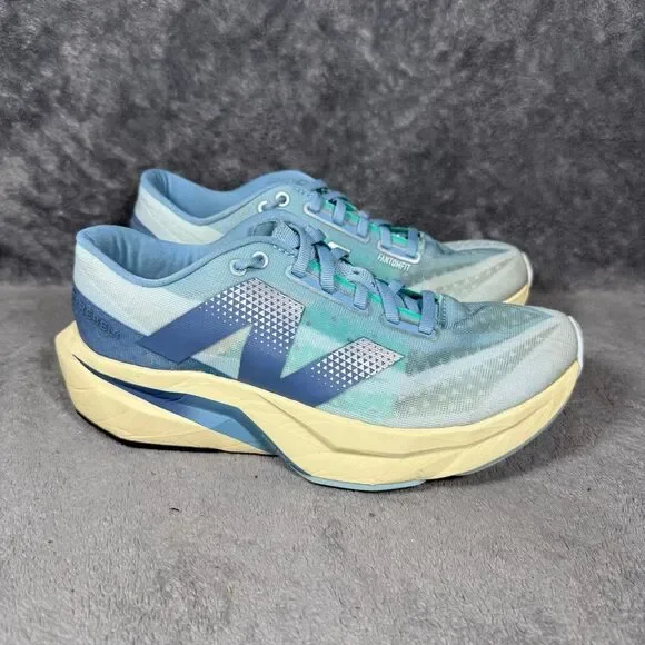 Women’s 8 New Balance FuelCell Rebel V4 Running Shoe Training Light Bouncy - Picture 1 of 6